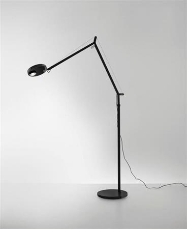 Demetra Profesional Lámpara de pie negra Artemide.